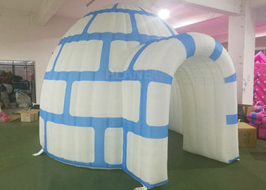 Elastyczny dmuchany śnieg Igloo, nadmuchiwany namiot dla dzieci 4,22 x 3,7 x 3,0 MH